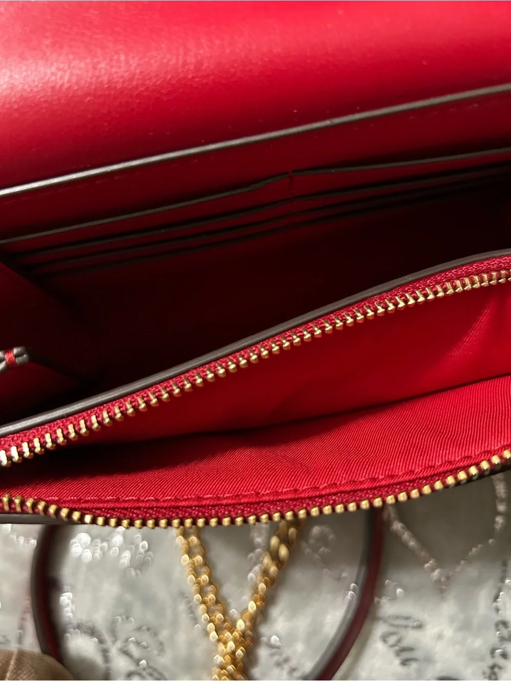 NWT Tory Burch Eleanor, Small, White/Red Convertible canvas bag w/Gold Chain